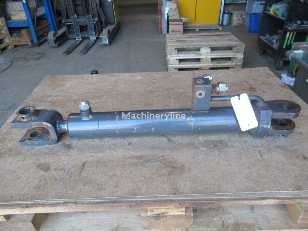 cilindru hidraulic O&K DW70/40-486.5-A 4531251 pentru excavator