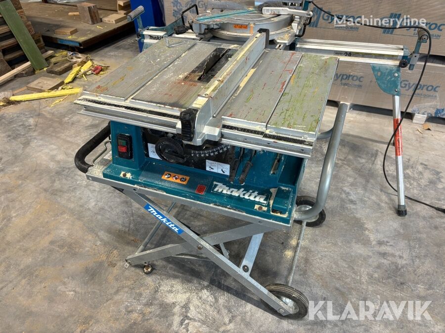 mașină de șlefuit Makita 2704N