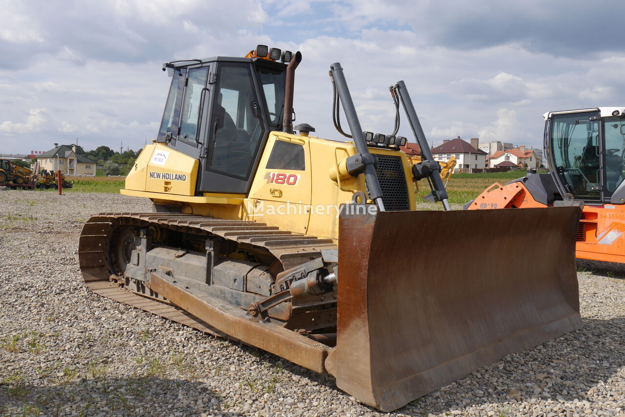 buldozer New Holland D 180