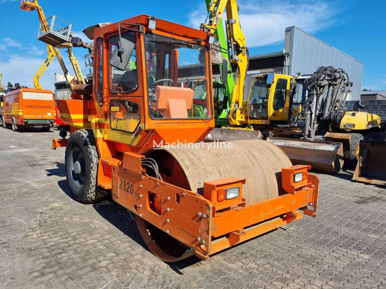 cilindru compactor pentru terasamente Hamm 2320 DIO