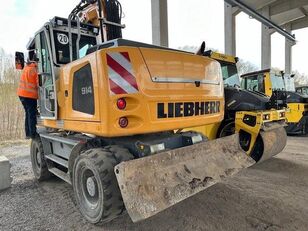 excavator pe roţi Liebherr A914