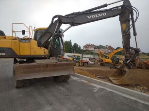 excavator pe roţi Volvo EW160D