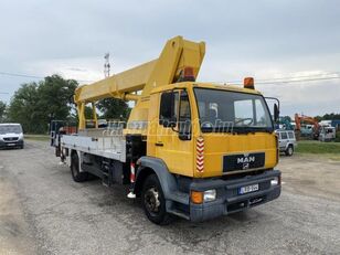 nacelă pe camion MAN 15.224 LLC