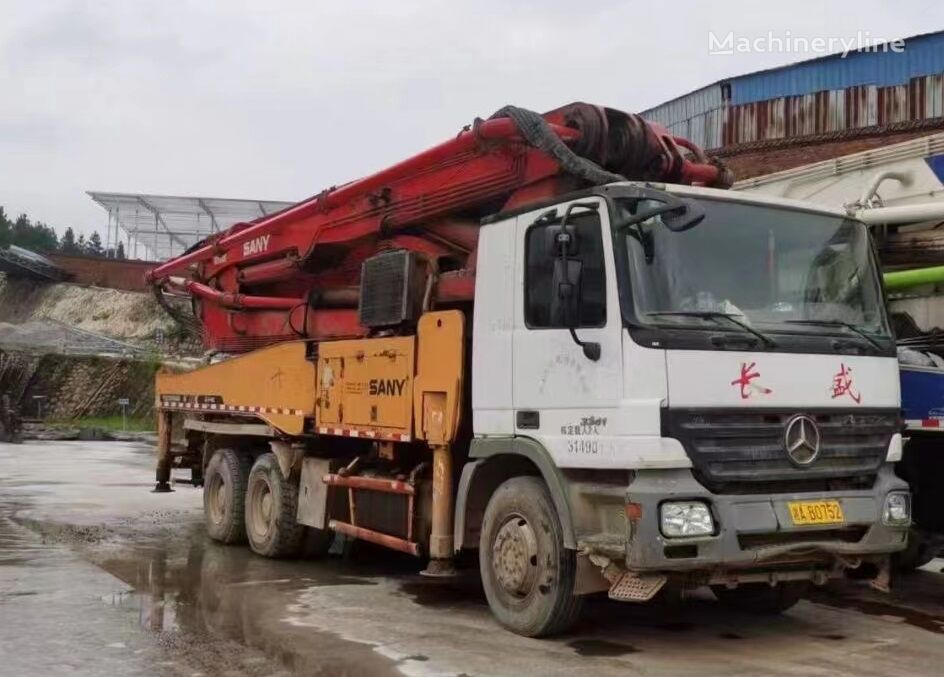 pompă de beton Sany  pentru şasiu Mercedes-Benz